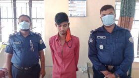 গাঁজাসহ মাদক ব্যবসায়ী গ্রেফতার 