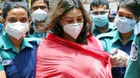 ডা: সাবরিনার দুটি এনআইডি